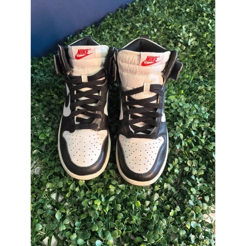 🔥 Nike Dunk High "Panda" Retro Classic Sneakers - EU 38.5 / US 7.5W